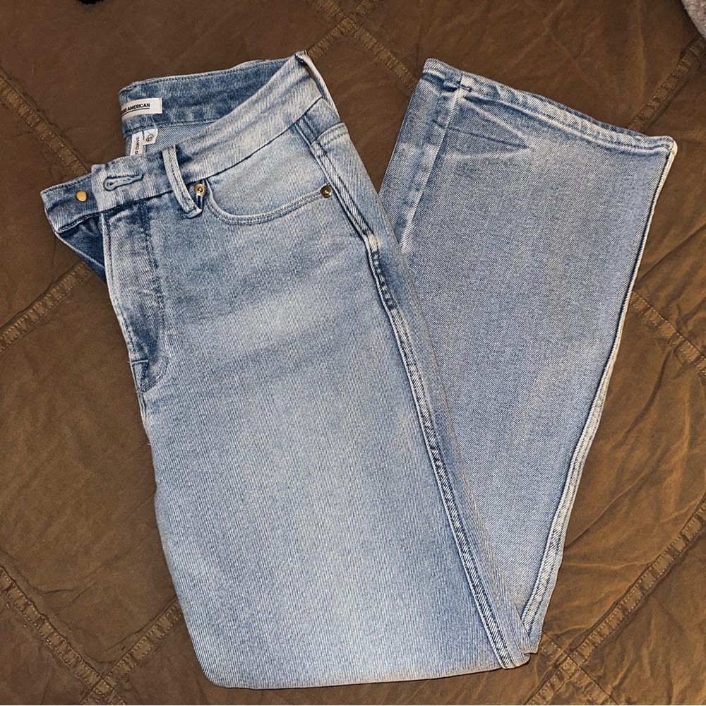 GOOD AMERICAN Good Curve Light Wash